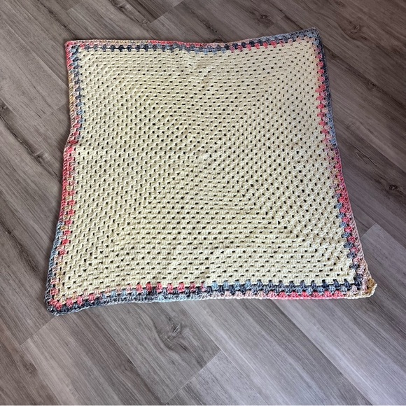 New Handmade Crochet Pastel Yellow Granny Square Blanket - Picture 2 of 14